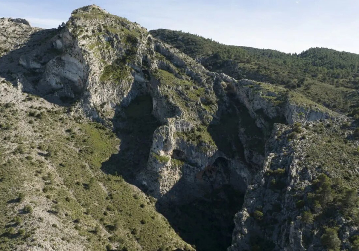 El dron DJI Mavic 2 Pro descubre arte rupestre de 7,000 aos de antigedad en Espaa